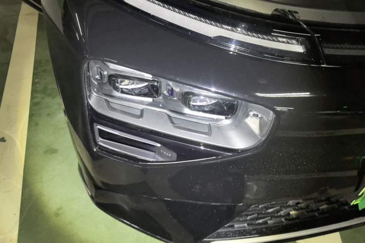 Used XPeng G9 2024 570 Max Right Front Headlight