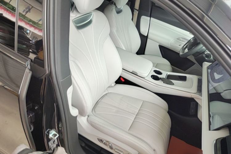 Used XPeng G9 2024 570 Max Right Front Seat