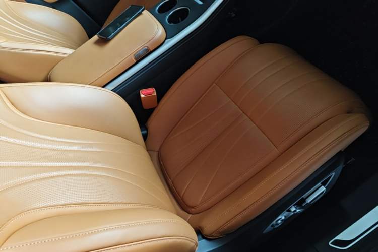 Used XPeng G9 2024 570 Max Right Front Seat