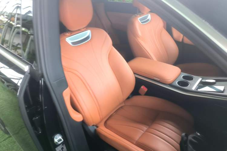 Used XPeng G9 2024 570 Max Right Front Seat