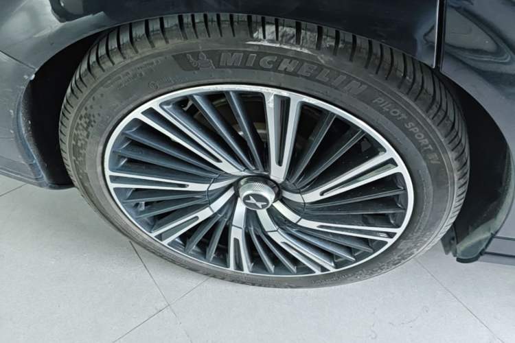 Used XPeng G9 2024 570 Max Right Rear Wheel Hub