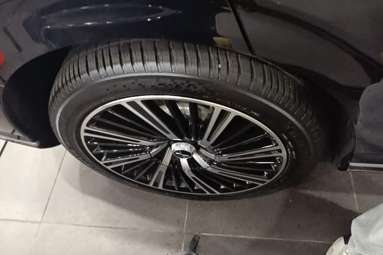 Used XPeng G9 2024 570 Max Right Rear Wheel Hub