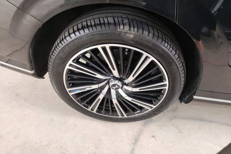 Used XPeng G9 2024 570 Max Right Rear Wheel Hub