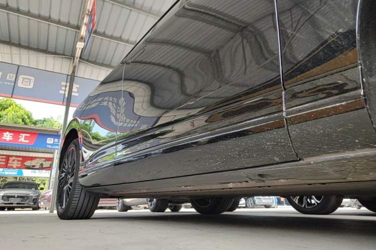 Used XPeng G9 2024 570 Max Right Side Sill