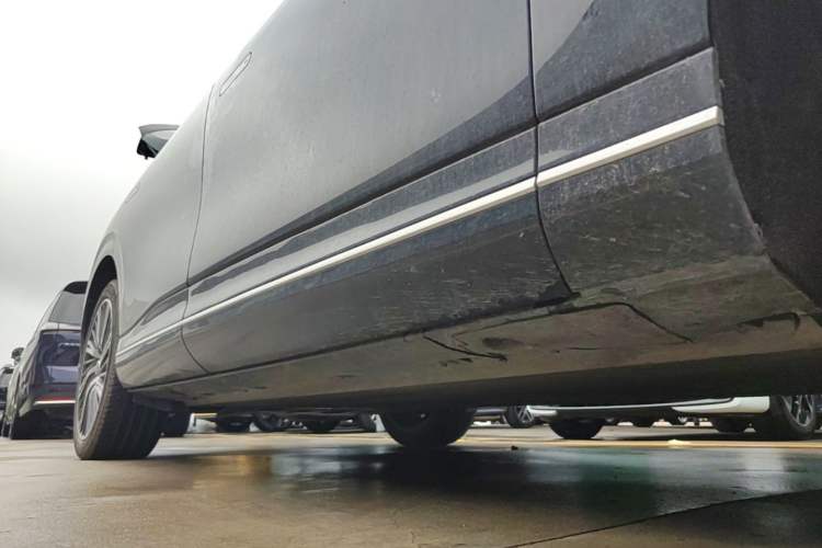 Used XPeng G9 2024 702 Max Right Side Sill