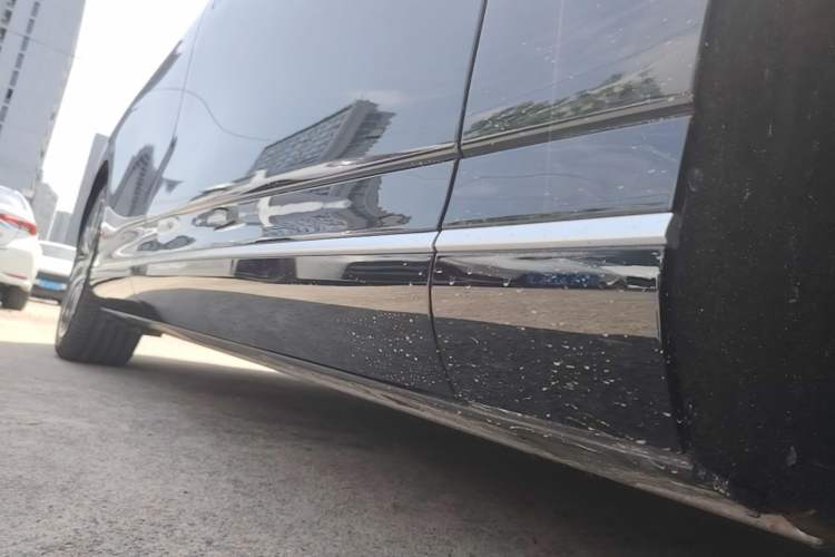 Used XPeng G9 2024 650 Max Right Side Sill