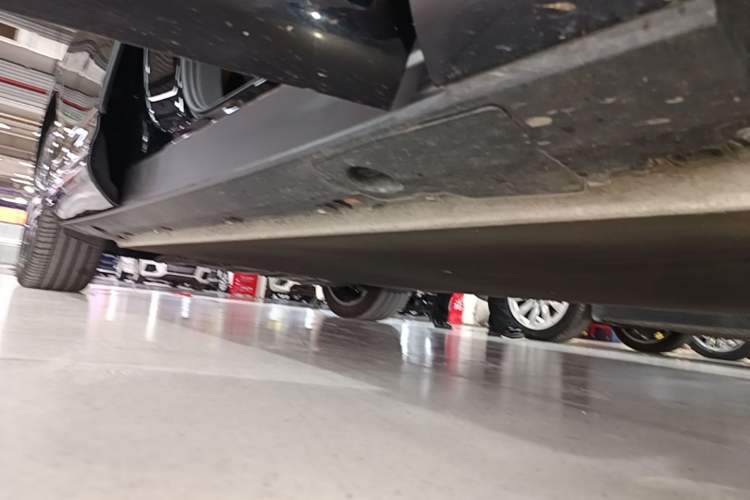 Used XPeng G9 2024 702 Pro Right Side Sill