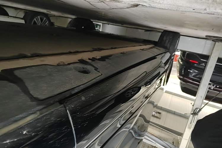 Used XPeng G9 2024 702 Max Right Side Sill
