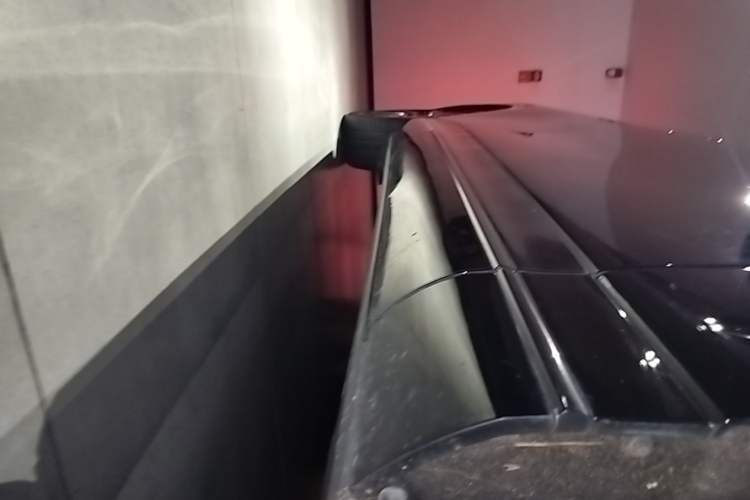 Used XPeng G9 2024 570 Max Right Side Sill