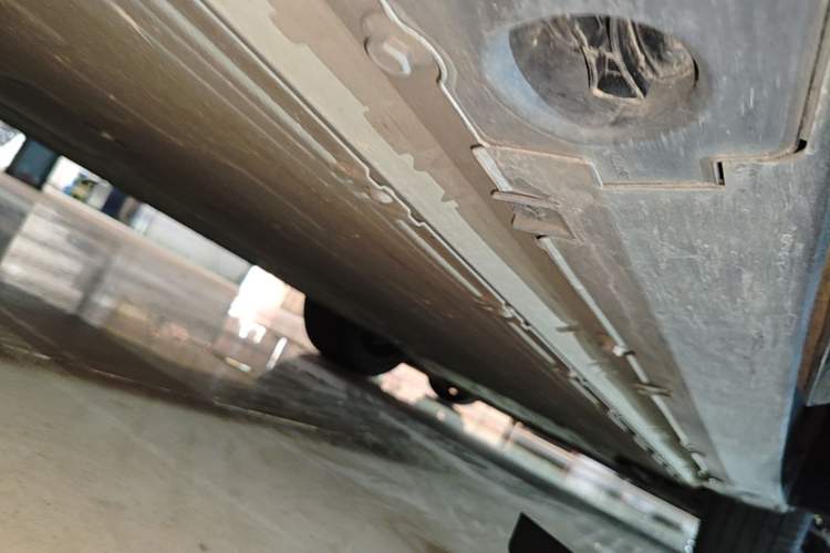 Used XPeng G9 2024 570 Max Right Side Sill