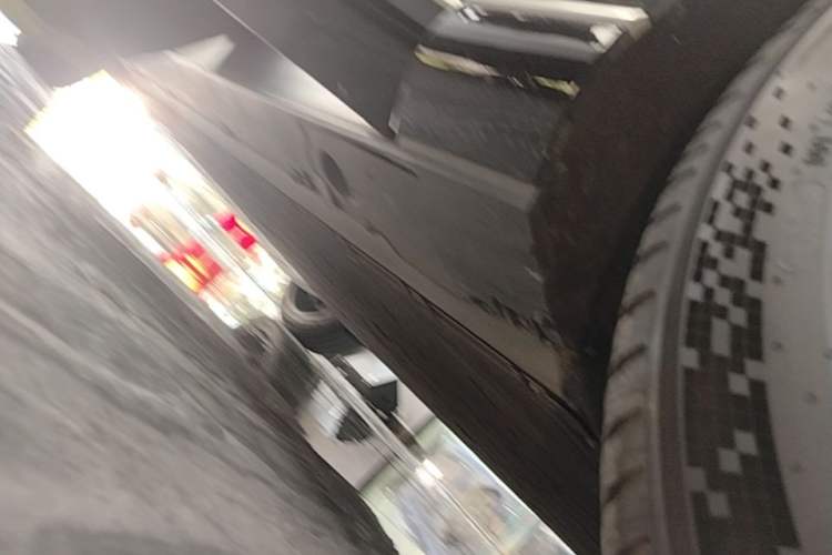 Used XPeng G9 2024 570 Max Right Side Sill