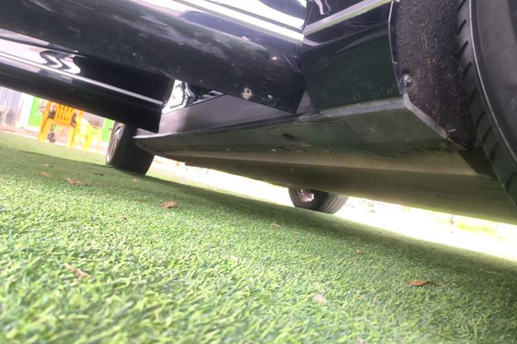 Used XPeng G9 2024 570 Max Right Side Sill