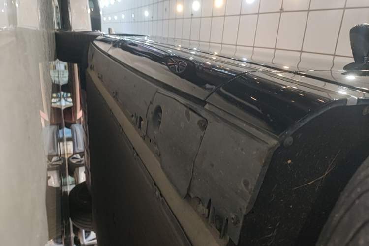 Used XPeng G9 2024 702 Pro Right Side Sill