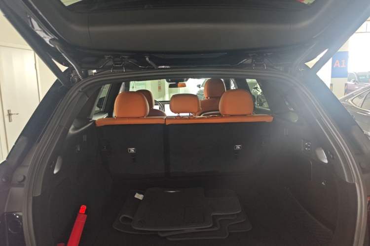 Used XPeng G9 2024 650 Max Trunk