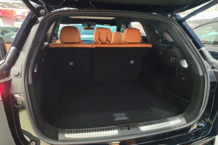 Used XPeng G9 2024 570 Max Trunk