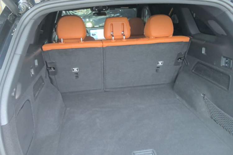 Used XPeng G9 2024 570 Pro Trunk