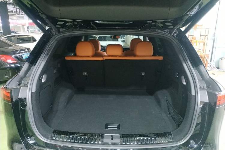 Used XPeng G9 2024 570 Pro Trunk