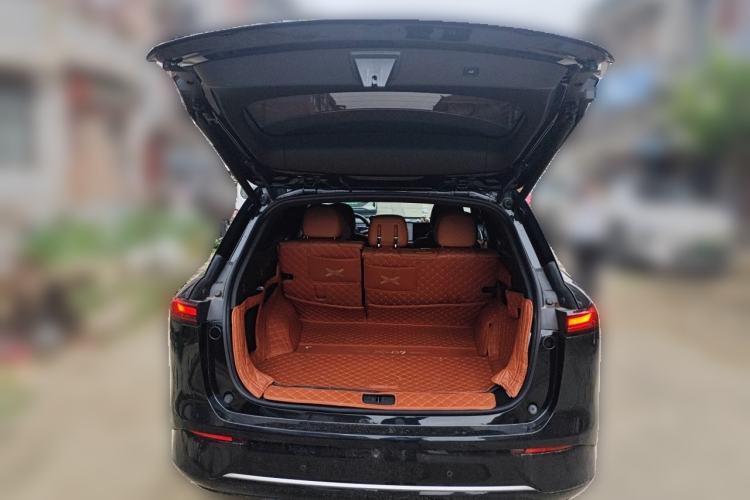 Used XPeng G9 2024 570 Max Trunk
