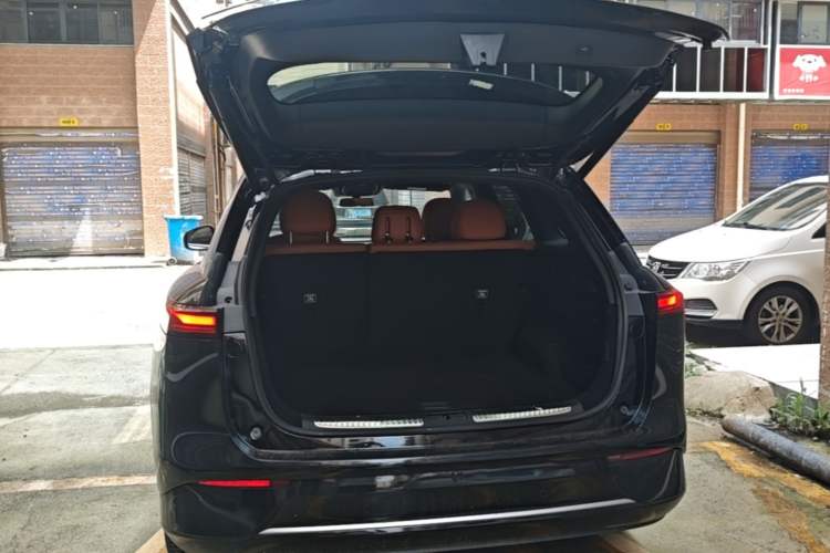 Used XPeng G9 2024 570 Max Trunk
