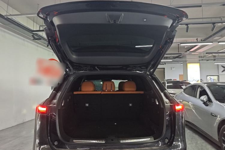 Used XPeng G9 2024 570 Max Trunk