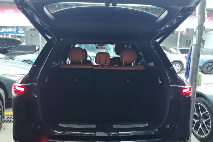 Used XPeng G9 2024 570 Max Trunk
