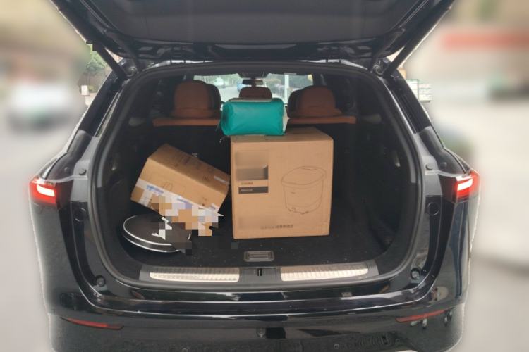 Used XPeng G9 2024 570 Max Trunk