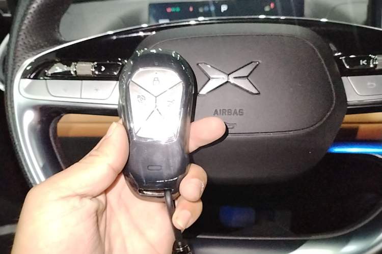 Used XPeng G9 2024 570 Pro Vehicle Key