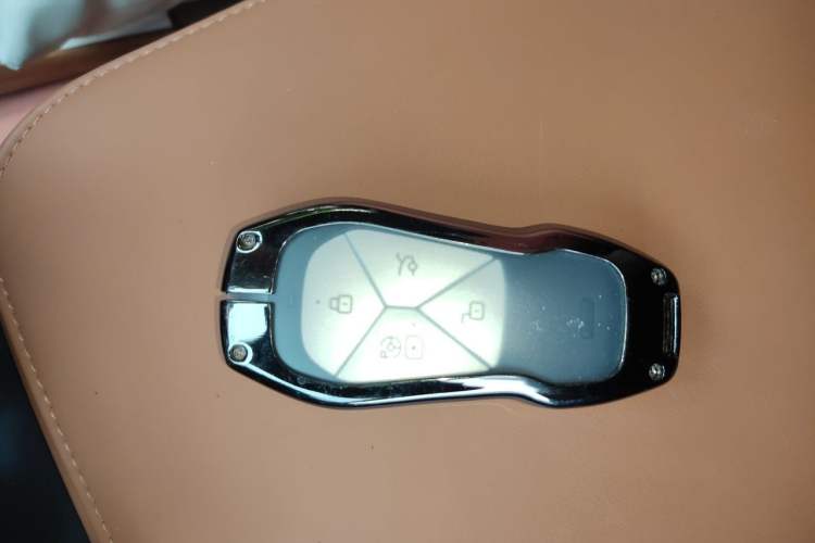 Used XPeng G9 2024 702 Pro Vehicle Key