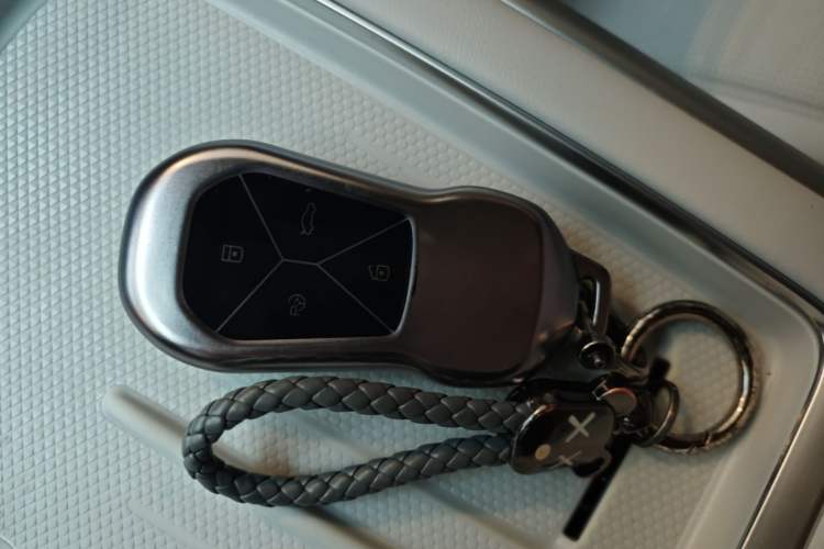 Used XPeng G9 2024 570 Pro Vehicle Key