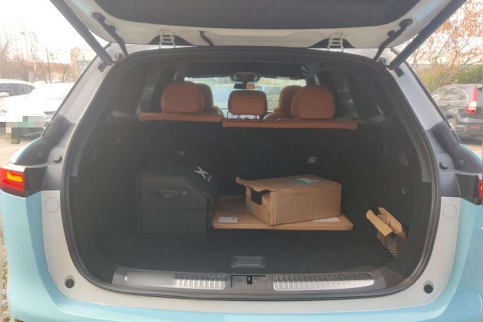 Used XPeng G9 2024 570 Max Trunk