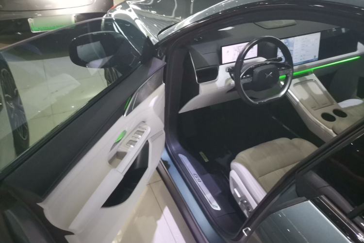 Used XPeng G9 2024 570 Max Driver Seat