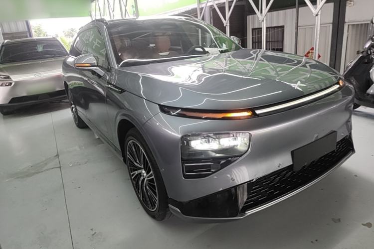 Used XPeng G9 2024 570 Max Exterior 1