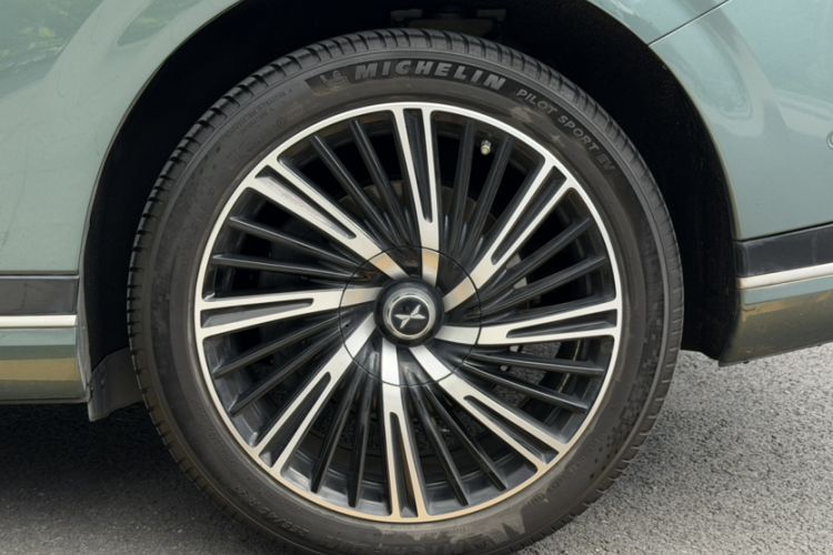 Used XPeng G9 2024 702 Max Exterior 7