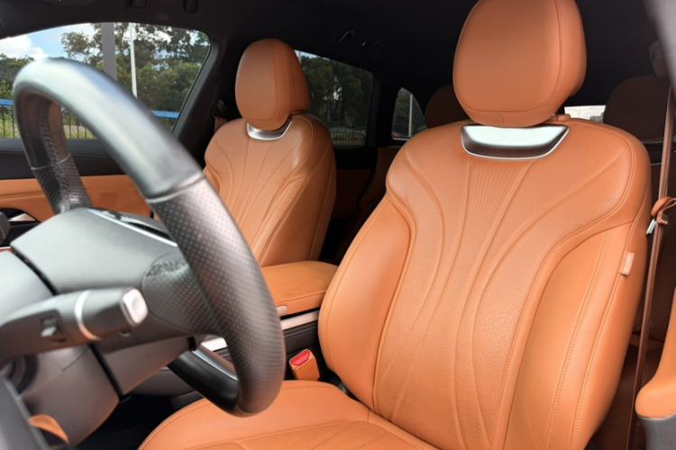 Used XPeng G9 2024 702 Max Interior 1