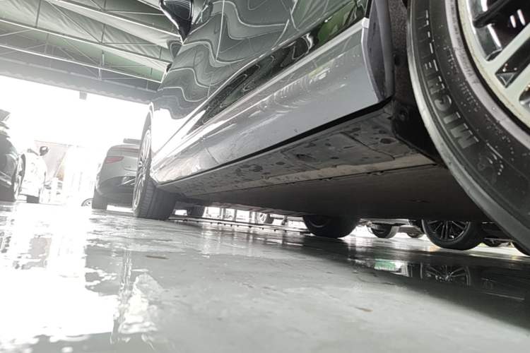 Used XPeng G9 2024 570 Max Left Side Sill