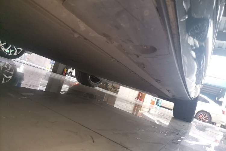 Used XPeng G9 2024 570 Max Left Side Sill