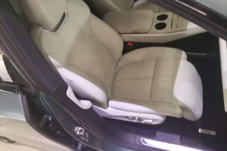 Used XPeng G9 2024 570 Max Right Front Seat