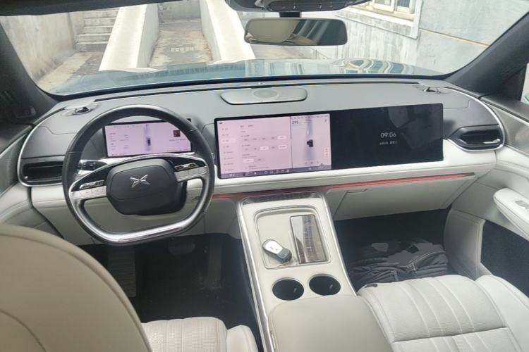 Used XPeng G9 2024 570 Max Center Console