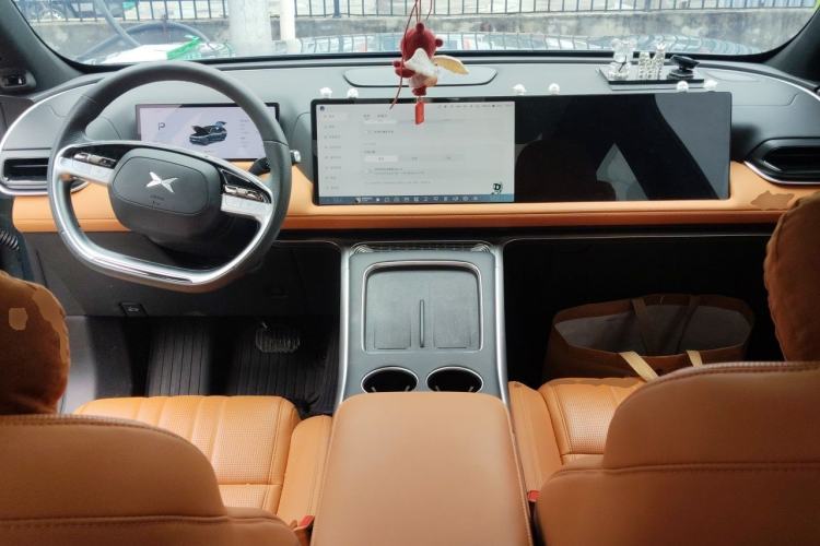Used XPeng G9 2024 570 Max Center Console