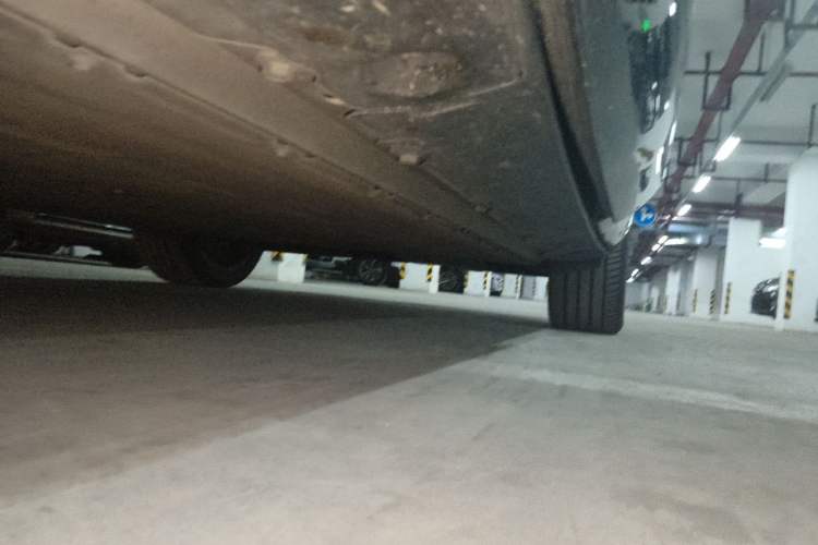 Used XPeng G9 2024 702 Max Chassis Front Left