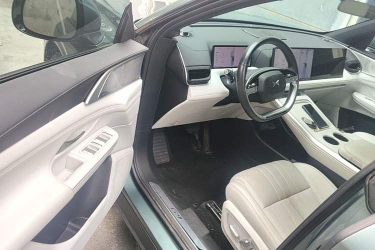 Used XPeng G9 2024 570 Max Driver Seat