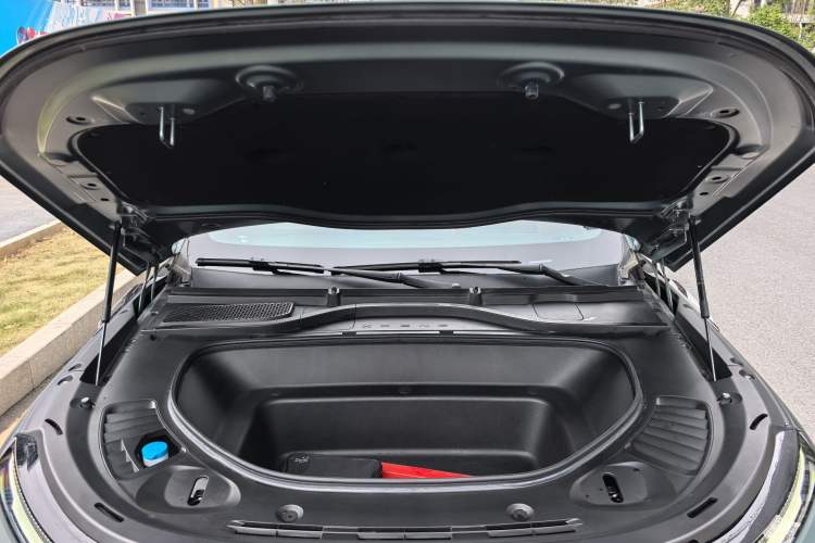 Used XPeng G9 2024 702 Max Engine Bay