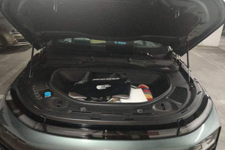 Used XPeng G9 2024 702 Max Engine Bay