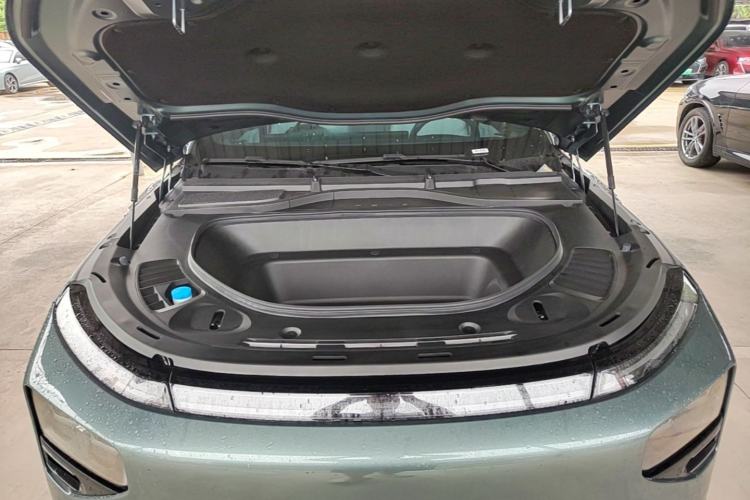 Used XPeng G9 2024 702 Max Engine Bay