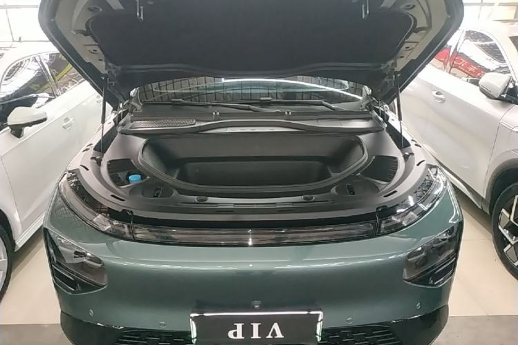 Used XPeng G9 2024 570 Max Engine Bay