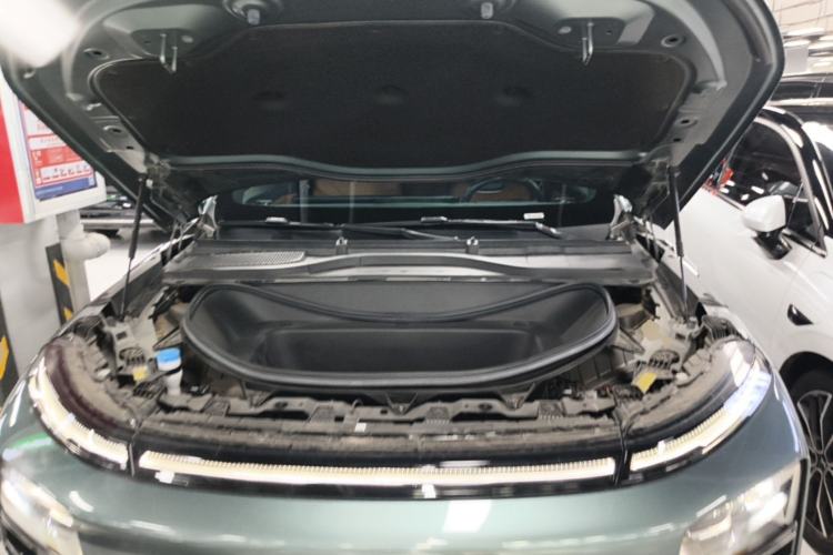 Used XPeng G9 2024 702 Max Engine Bay