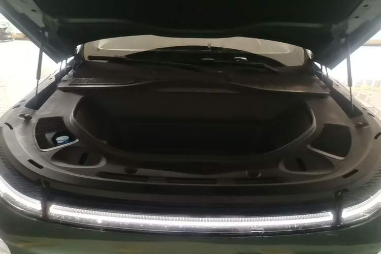 Used XPeng G9 2024 702 Max Engine Bay