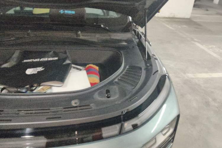 Used XPeng G9 2024 702 Max Engine Bay Left