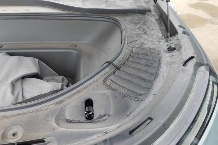 Used XPeng G9 2024 570 Max Engine Bay Left