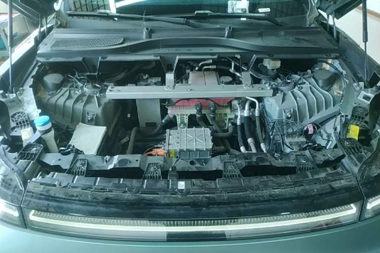 Used XPeng G9 2024 702 Max Engine Bay